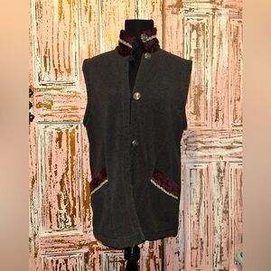 Vintage Women's Dark Gray and Maroon Vest